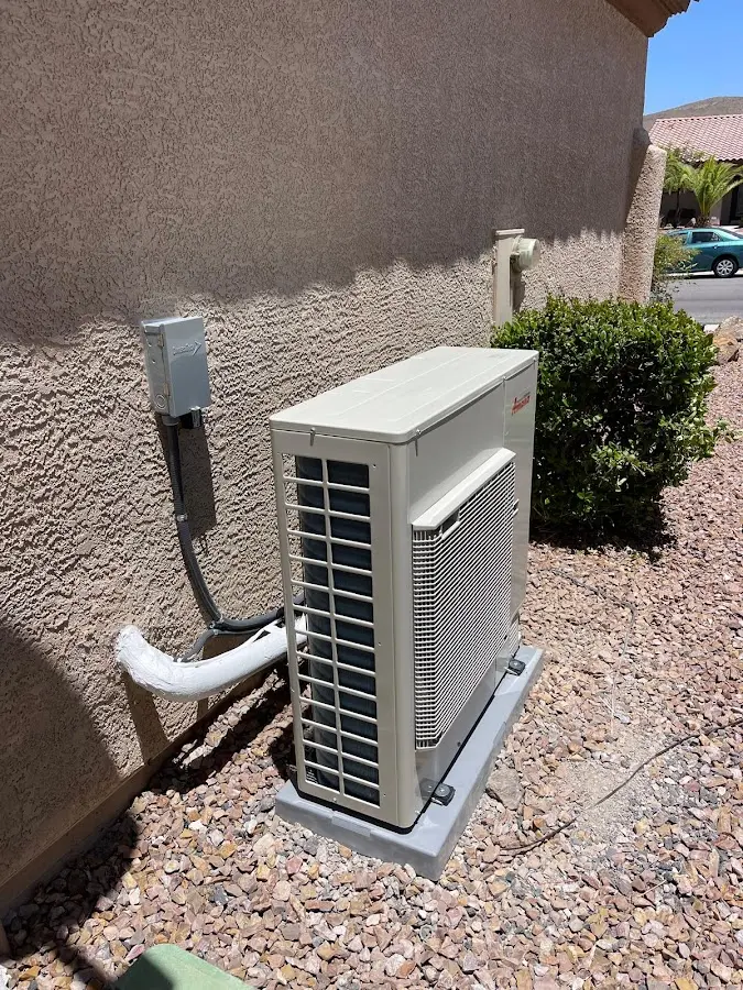 Residential air conditioning condenser unit in Peoria